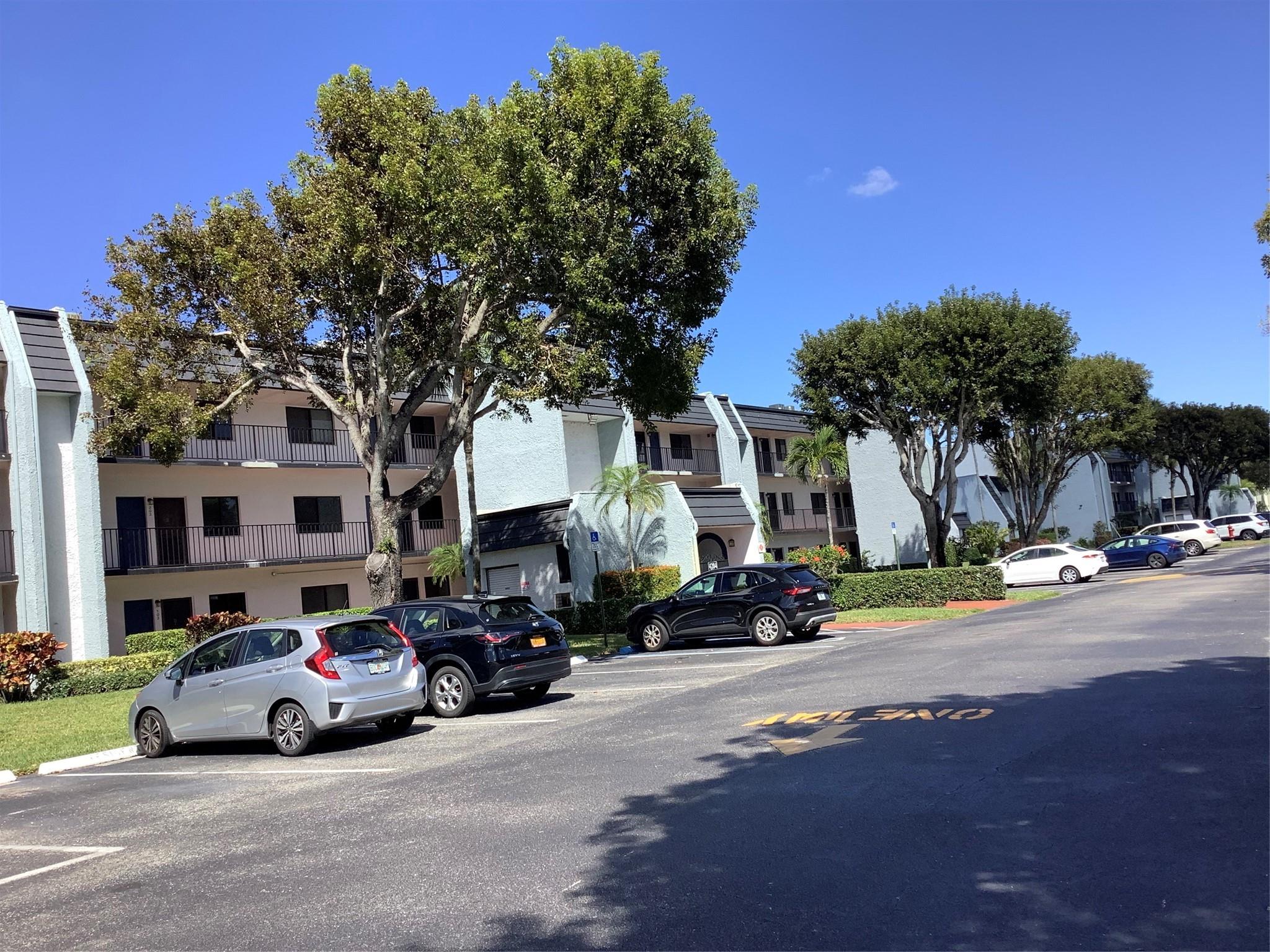 Fountains Palm Beach Cond - Residential Lease