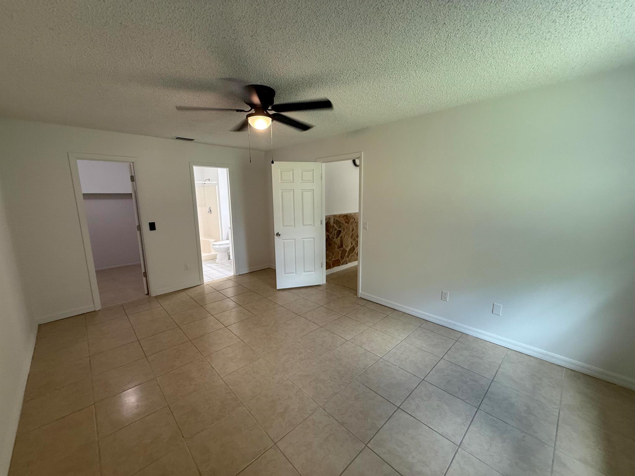 PORT ST LUCIE SECTIO - Residential Lease