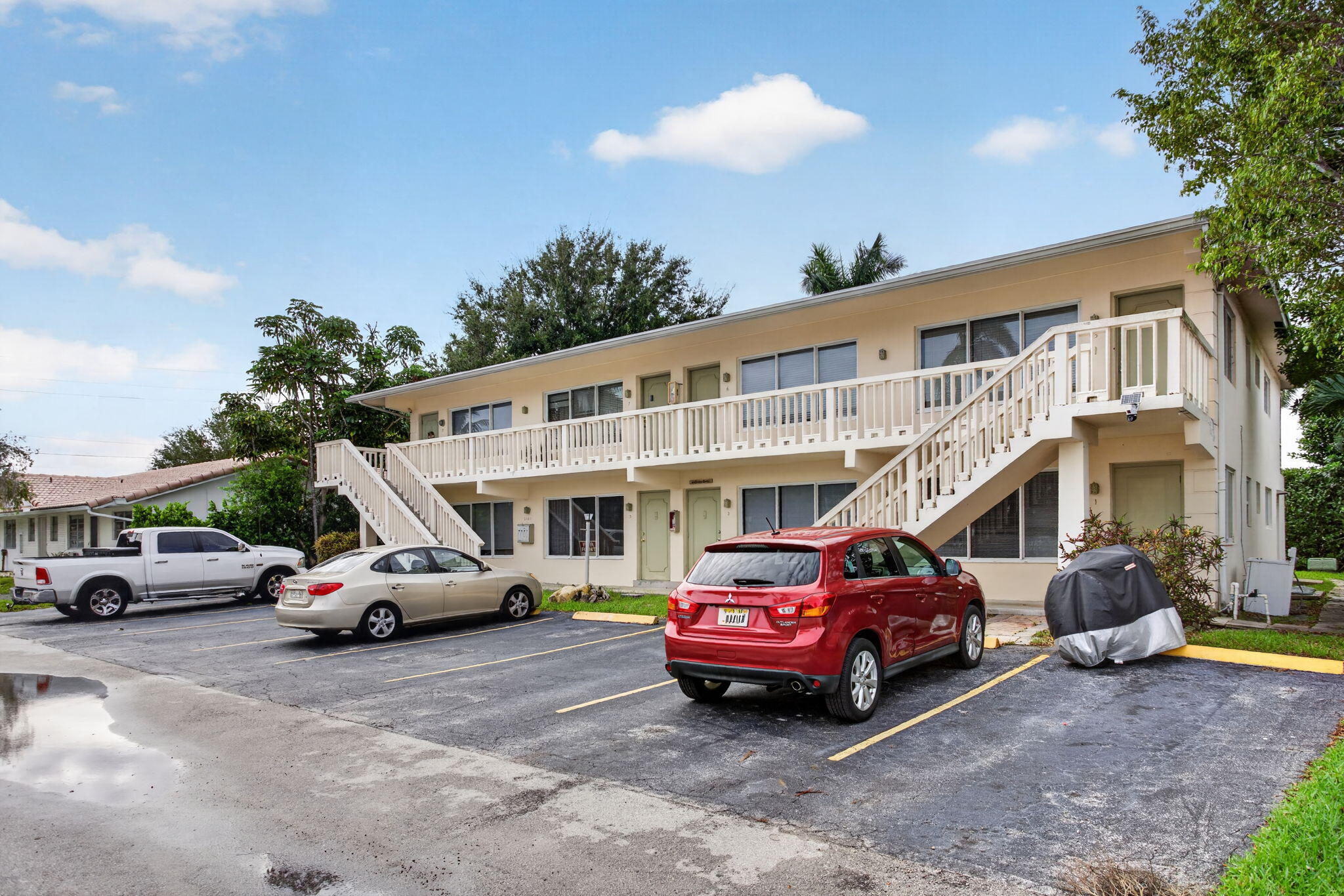 2160 NE 42nd Court 3