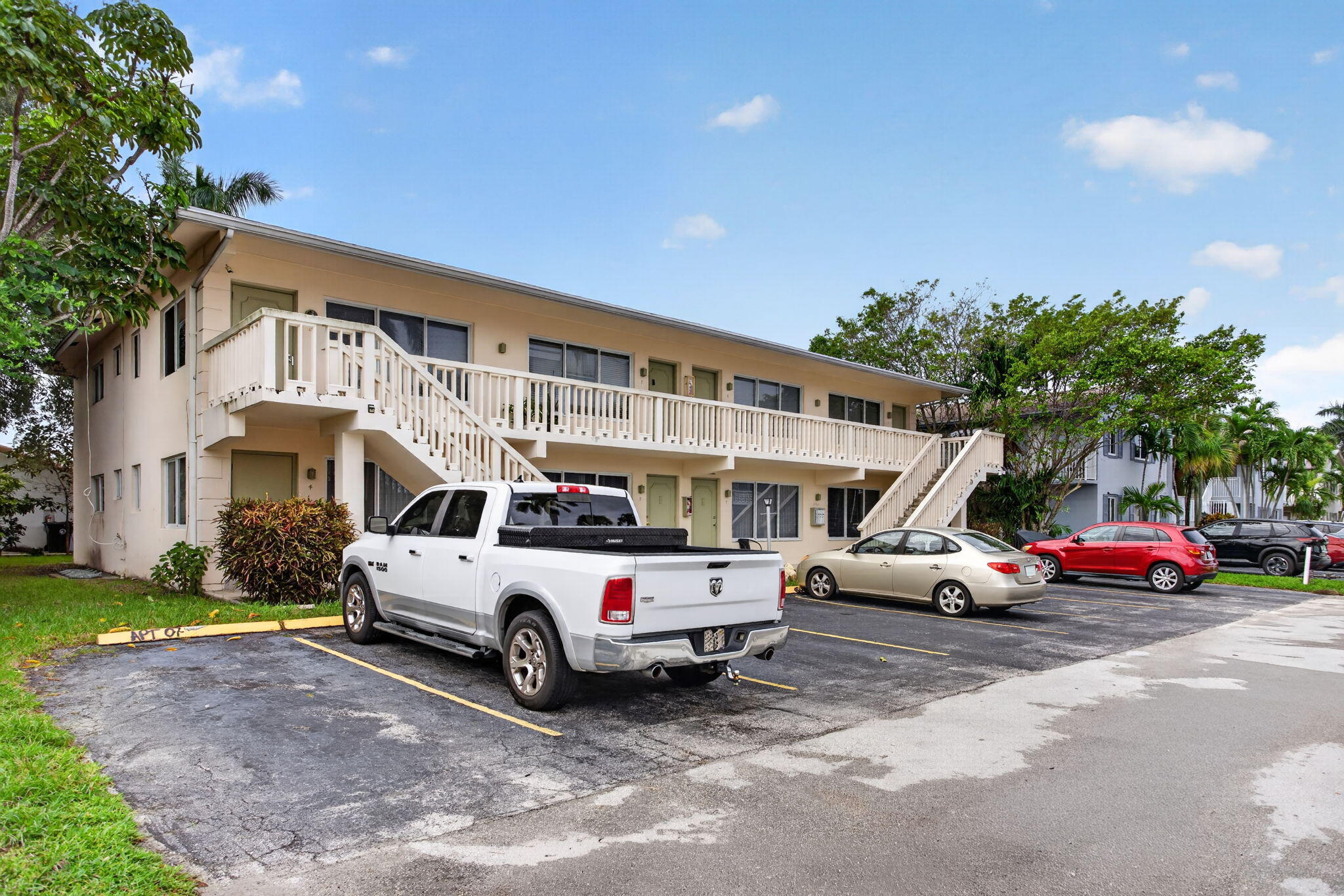 2160 NE 42nd Court 3