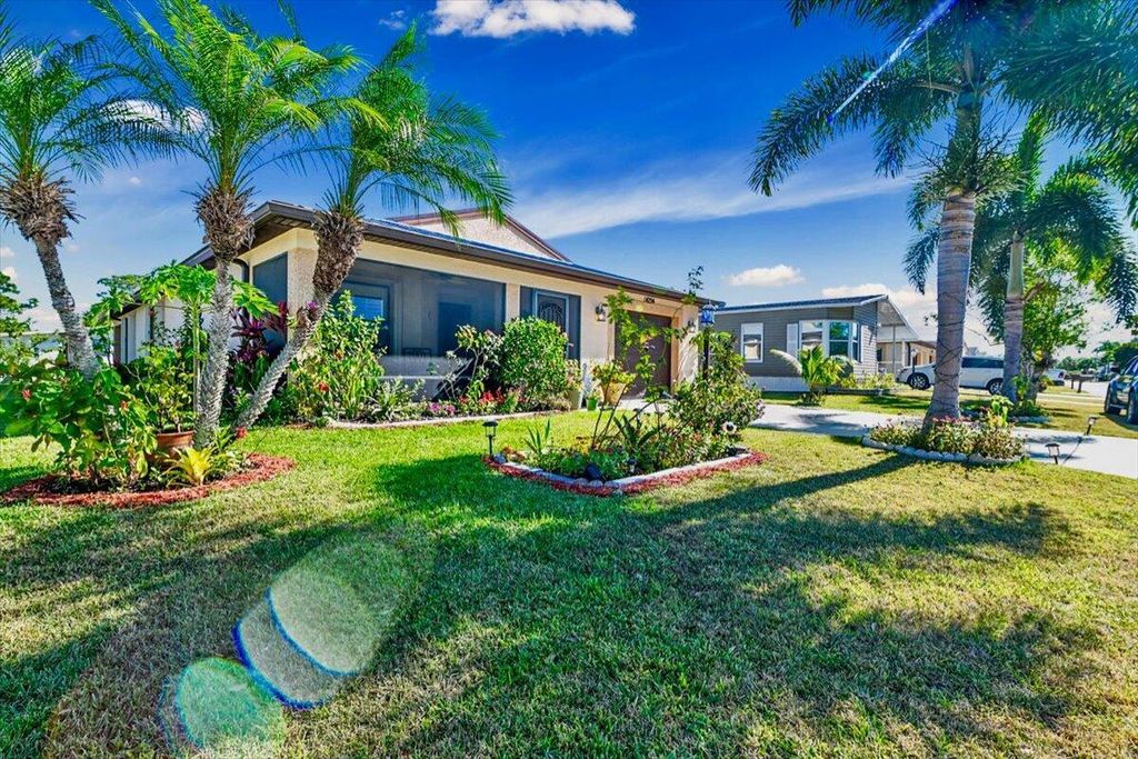 Photo of 14294 Zorzal Avenue, Fort Pierce, FL 34951 (MLS # R10976237)