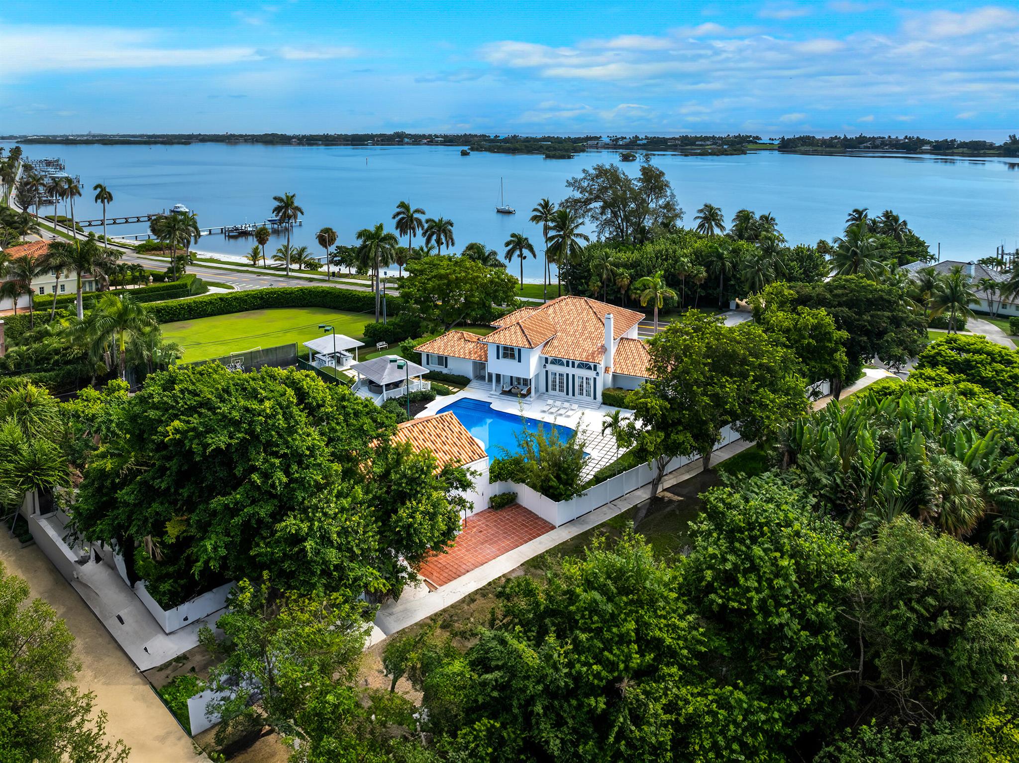 7515-7425 S Flagler Drive