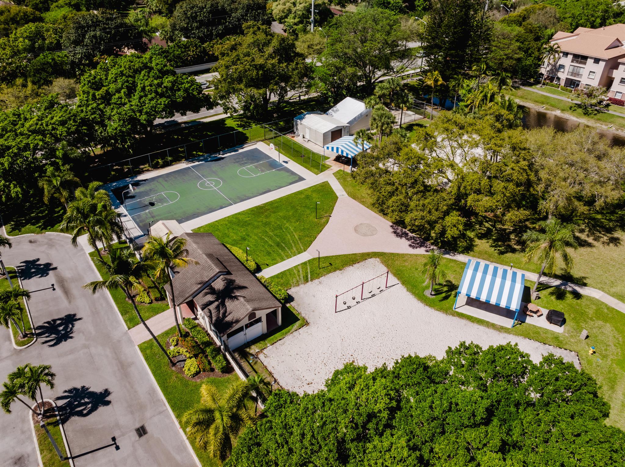 TRADEWINDS B CONDO - Residential