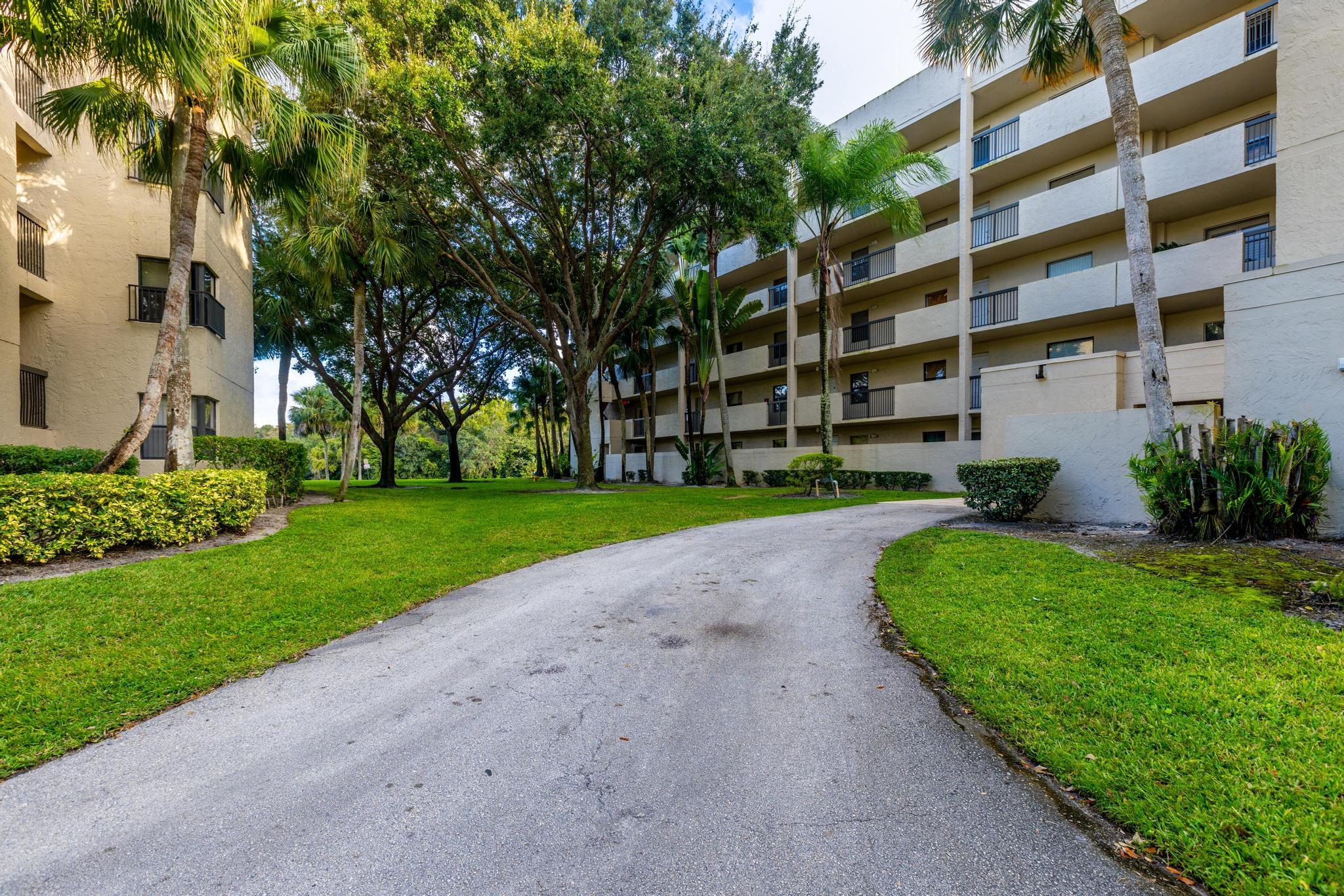 TRADEWINDS B CONDO - Residential
