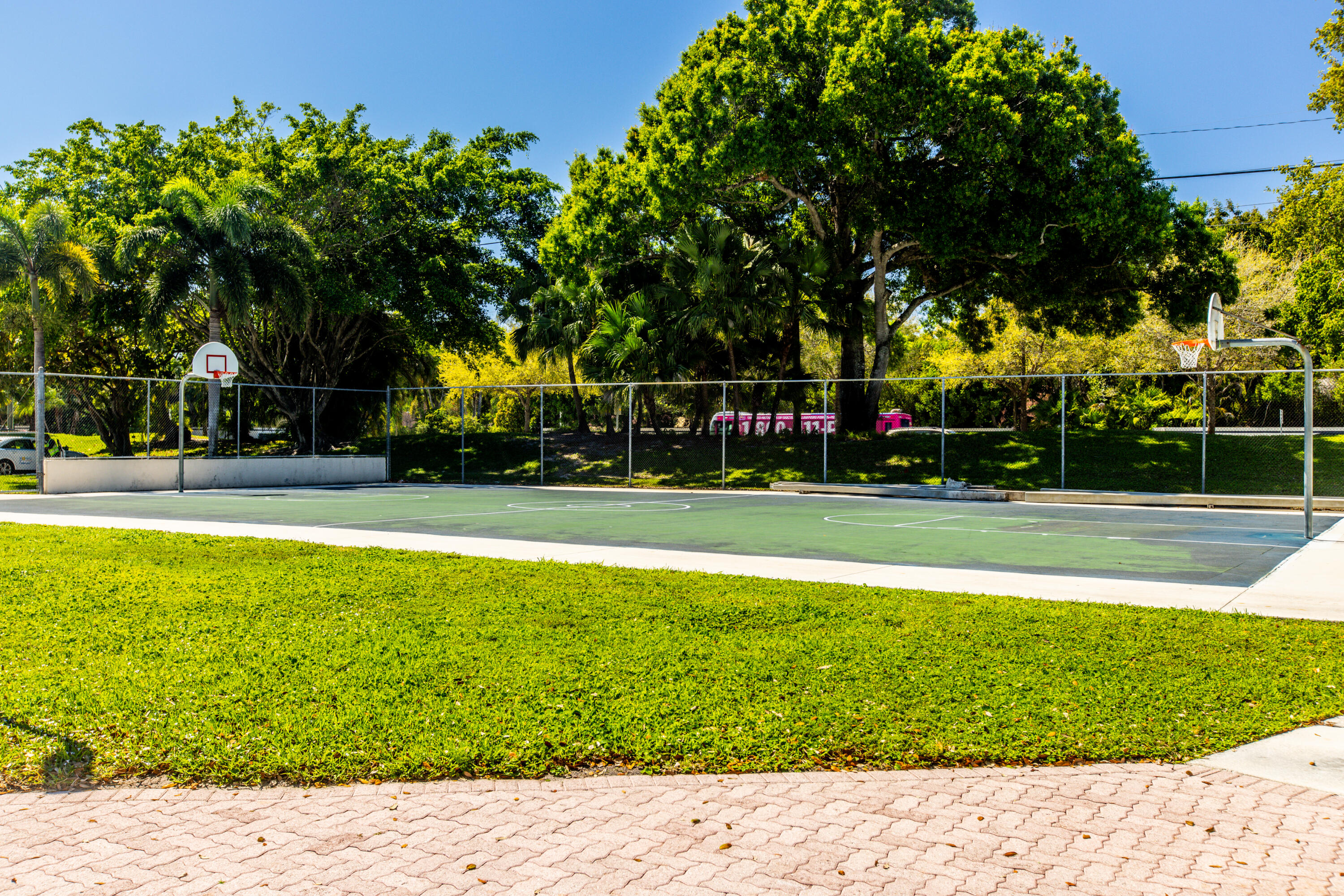 TRADEWINDS B CONDO - Residential