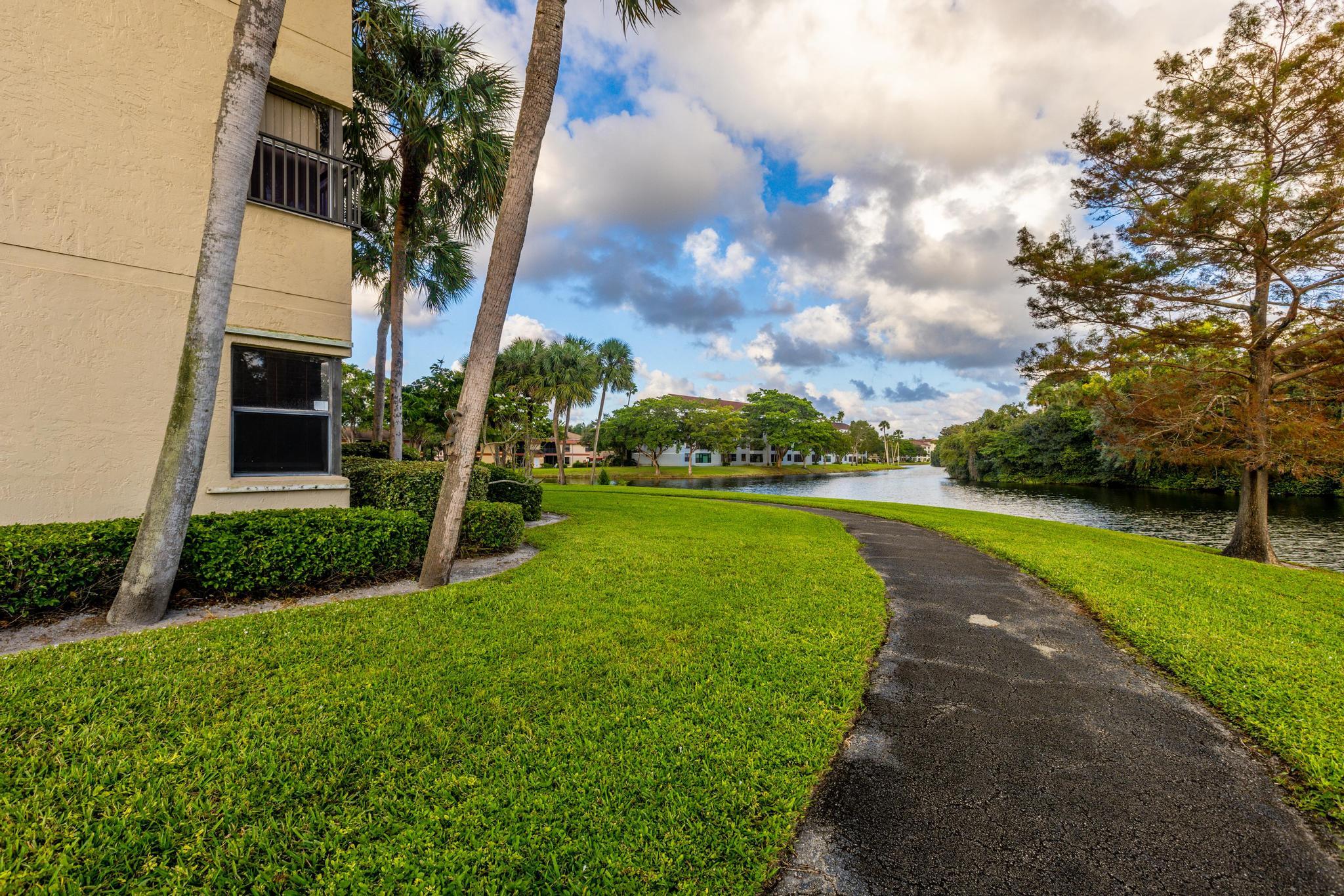 TRADEWINDS B CONDO - Residential