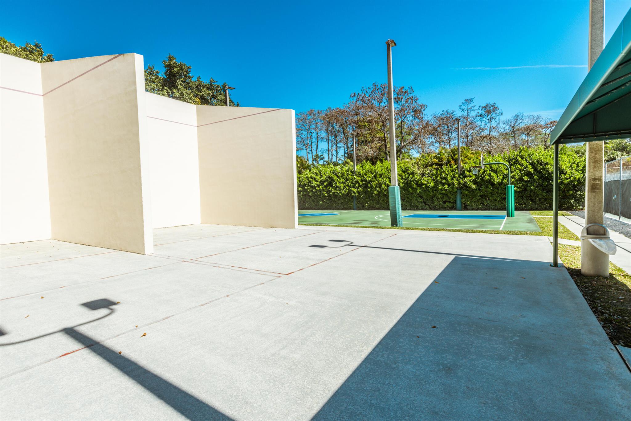 TRADEWINDS B CONDO - Residential