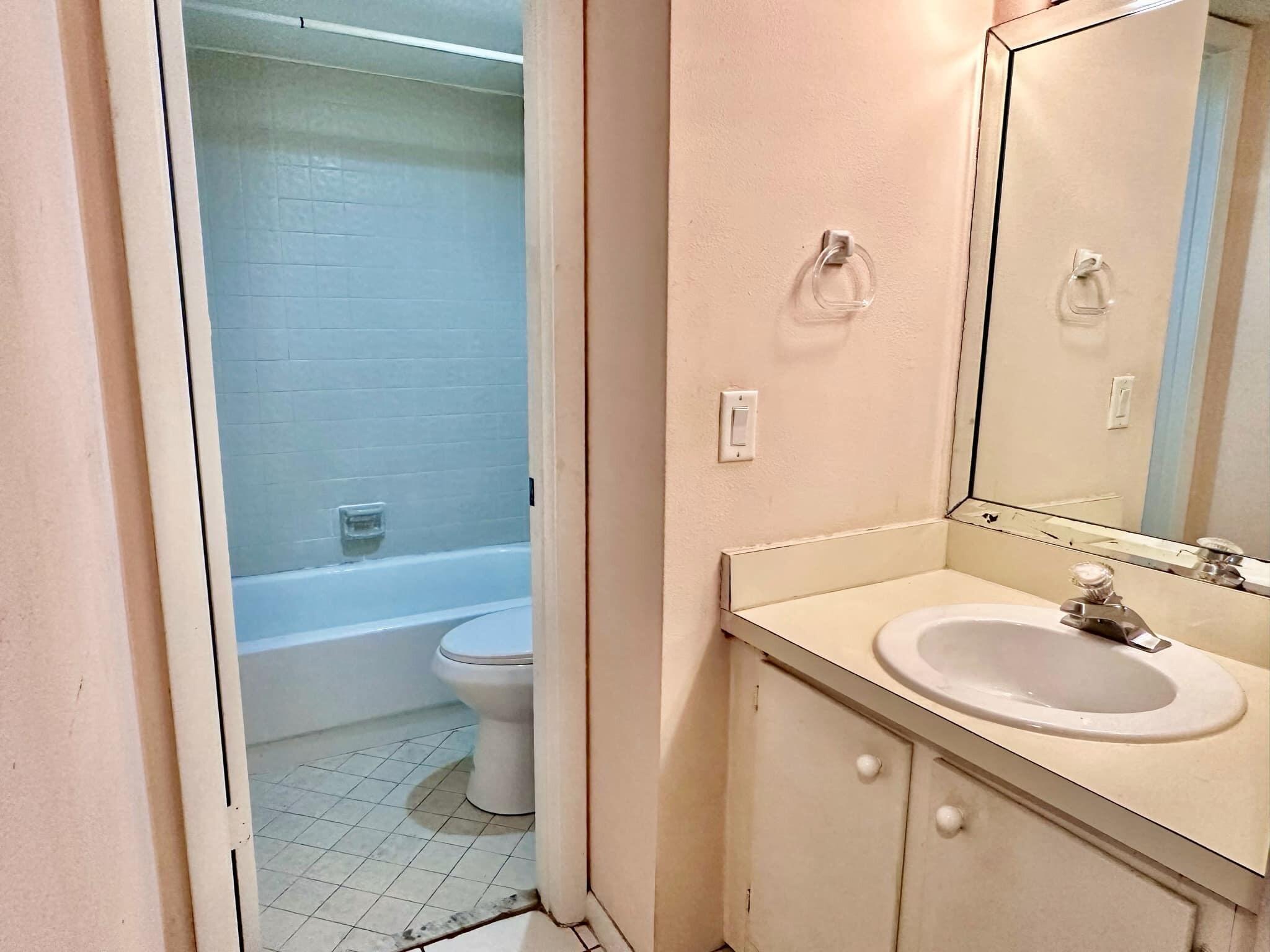 TRADEWINDS B CONDO - Residential