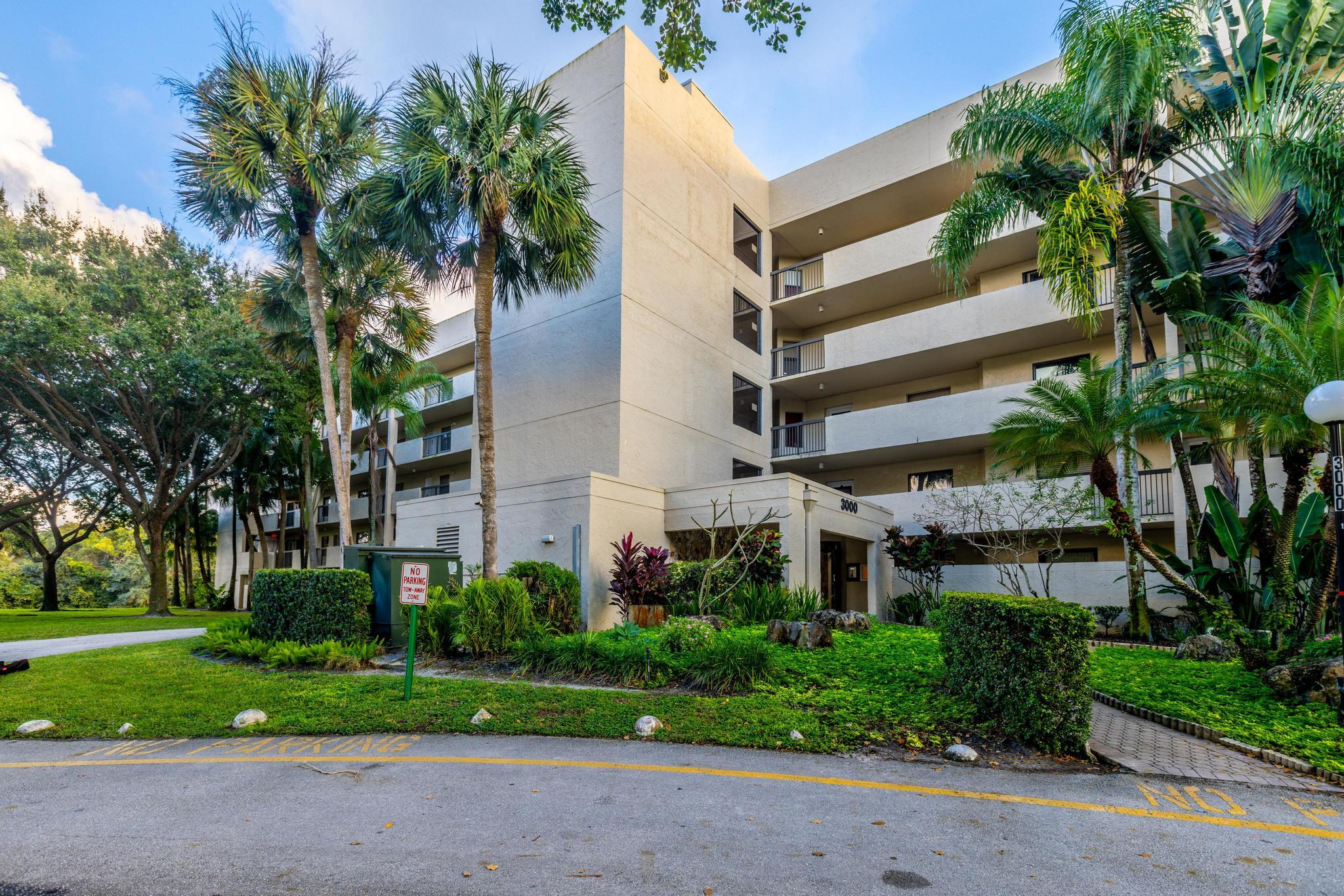 TRADEWINDS B CONDO - Residential