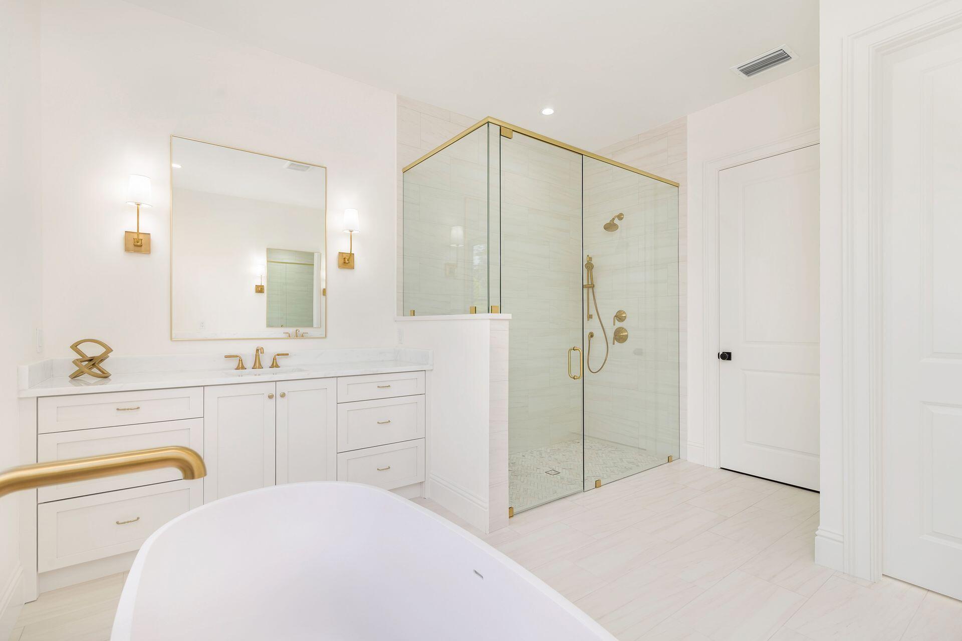 EDGEWATER - Residential