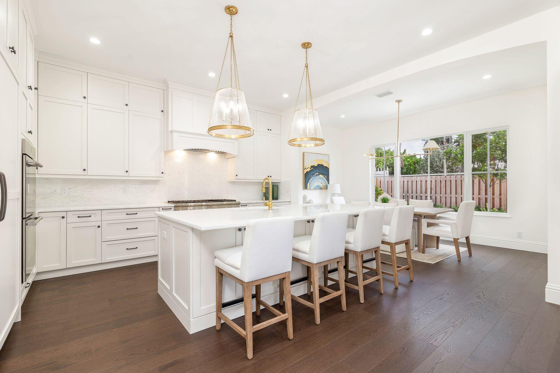 EDGEWATER - Residential