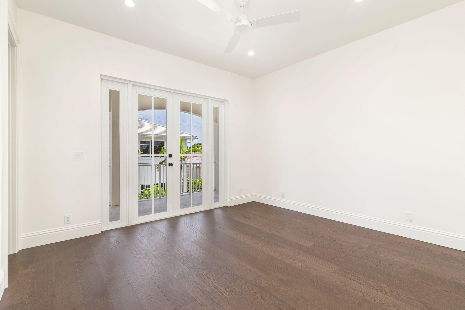 EDGEWATER - Residential