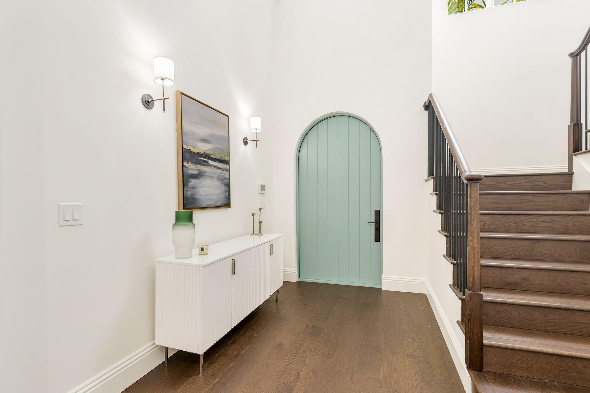 EDGEWATER - Residential