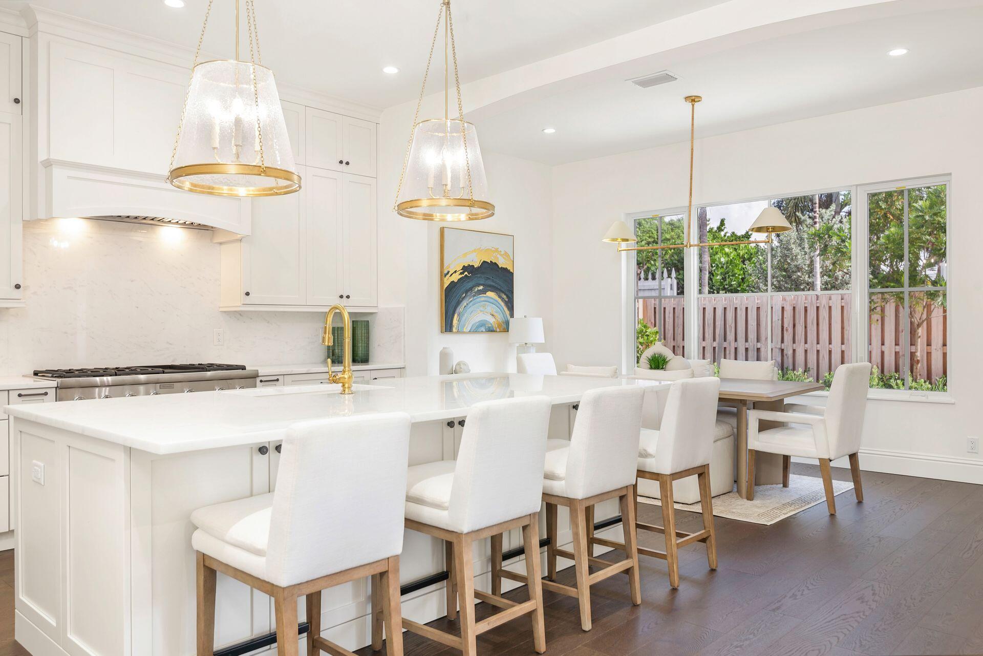 EDGEWATER - Residential