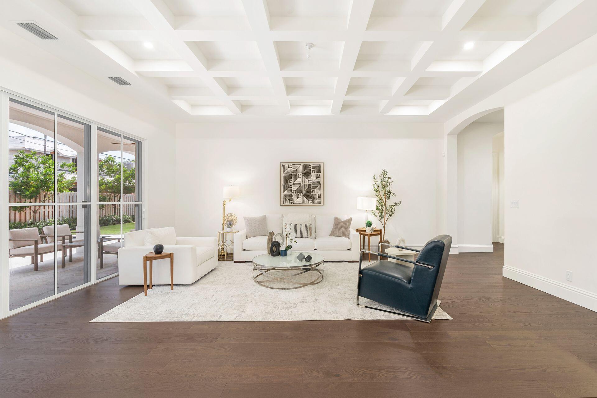 EDGEWATER - Residential