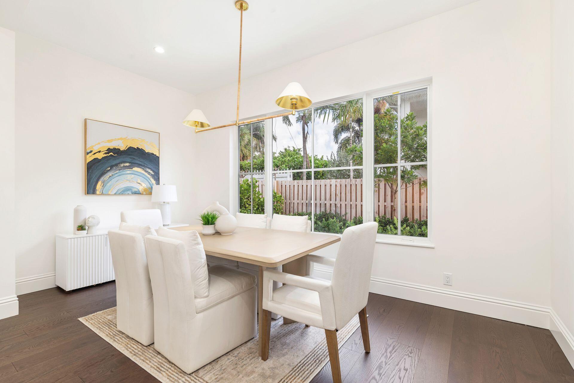 EDGEWATER - Residential