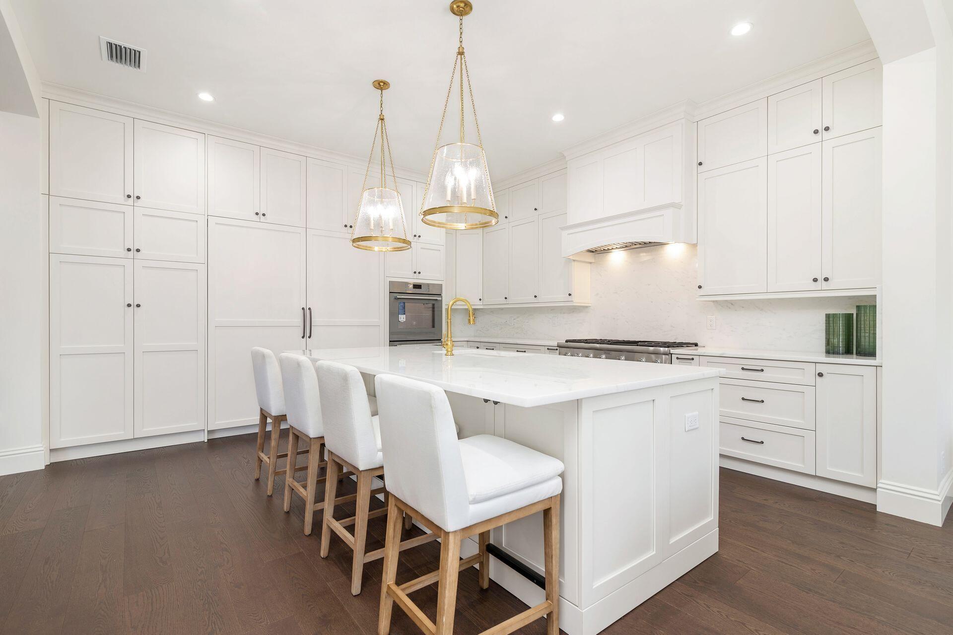 EDGEWATER - Residential