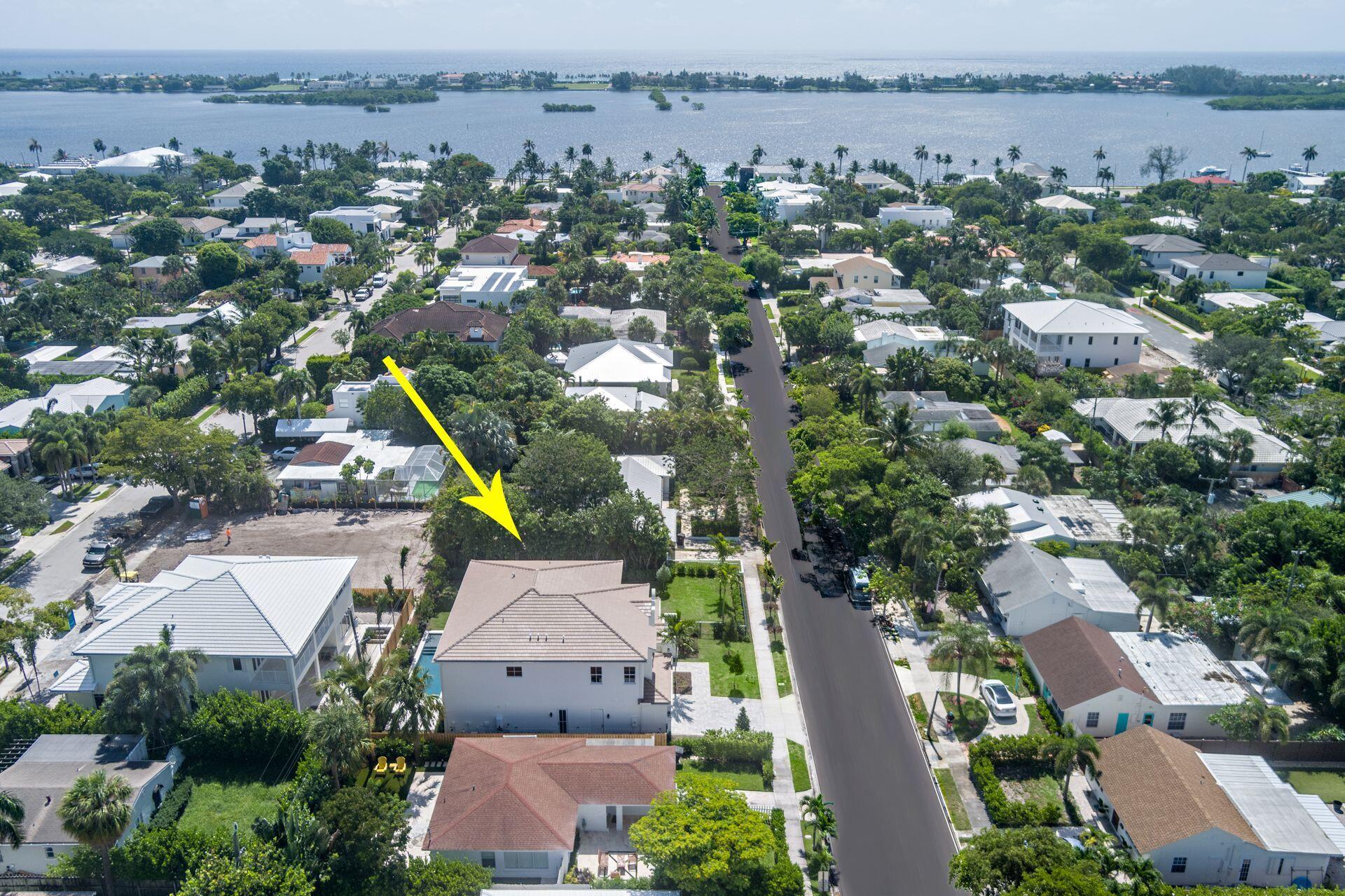 EDGEWATER - Residential