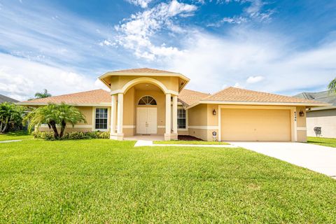 A home in Port St Lucie