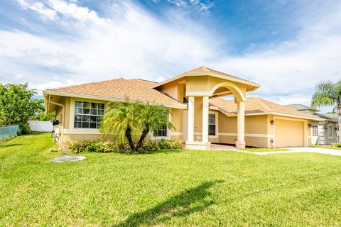 A home in Port St Lucie