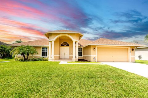 A home in Port St Lucie