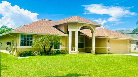 A home in Port St Lucie