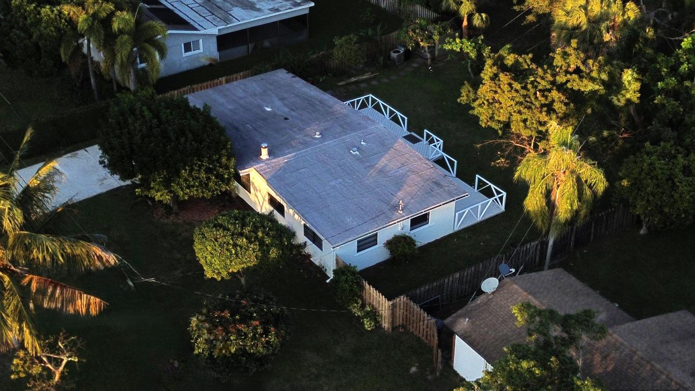 ISLAND ESTATES - Residential