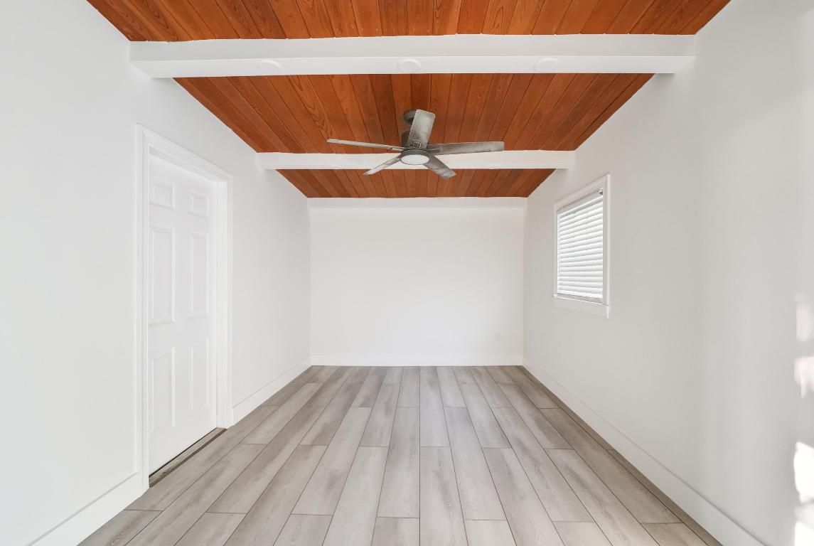 ISLAND ESTATES - Residential