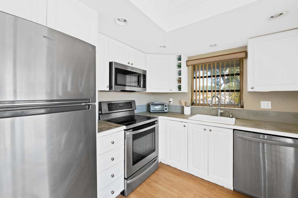 Photo of 13771 VIA AURORA #D, Delray Beach, FL 33484 (MLS # B26064640)