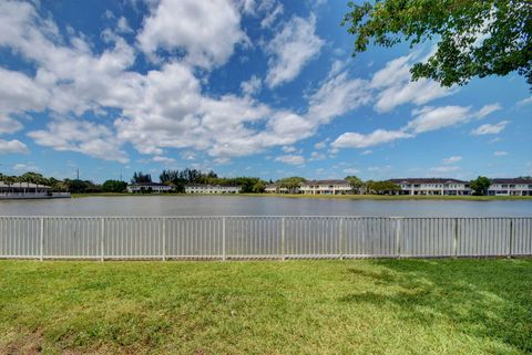 A home in Lake Worth