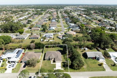 A home in Port St Lucie