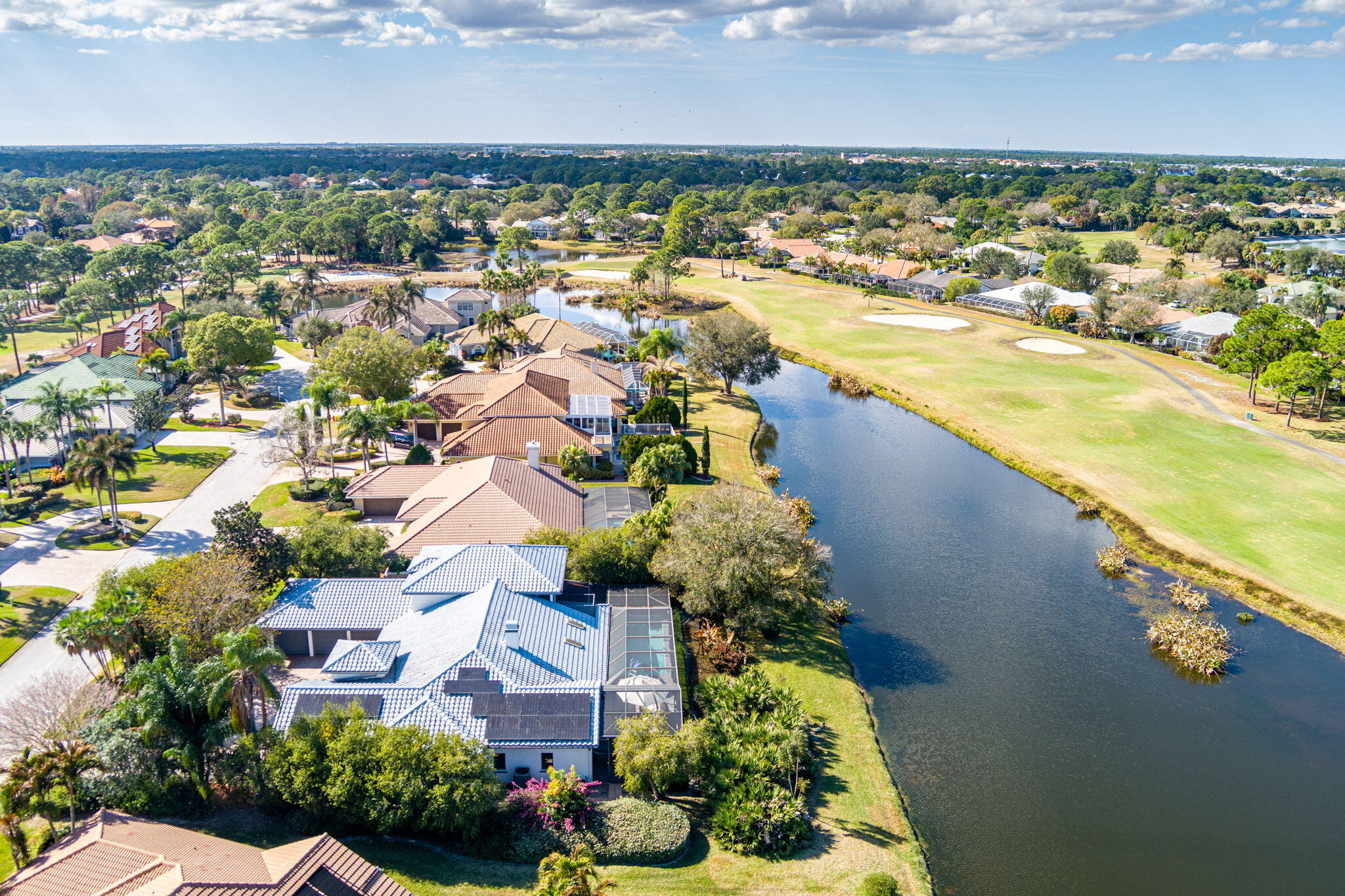 COUNTRY CLUB ESTATES - Residential