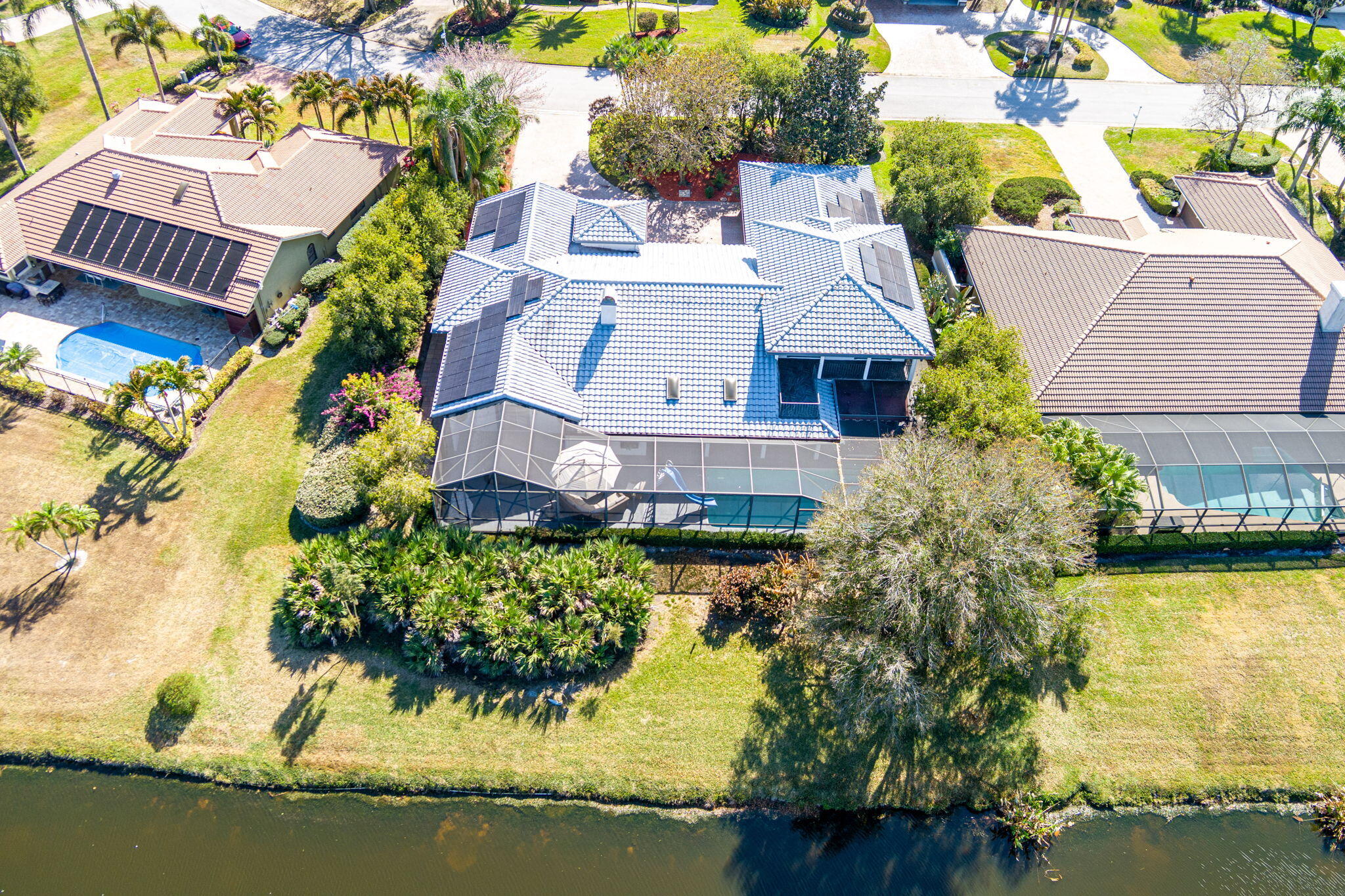 COUNTRY CLUB ESTATES - Residential