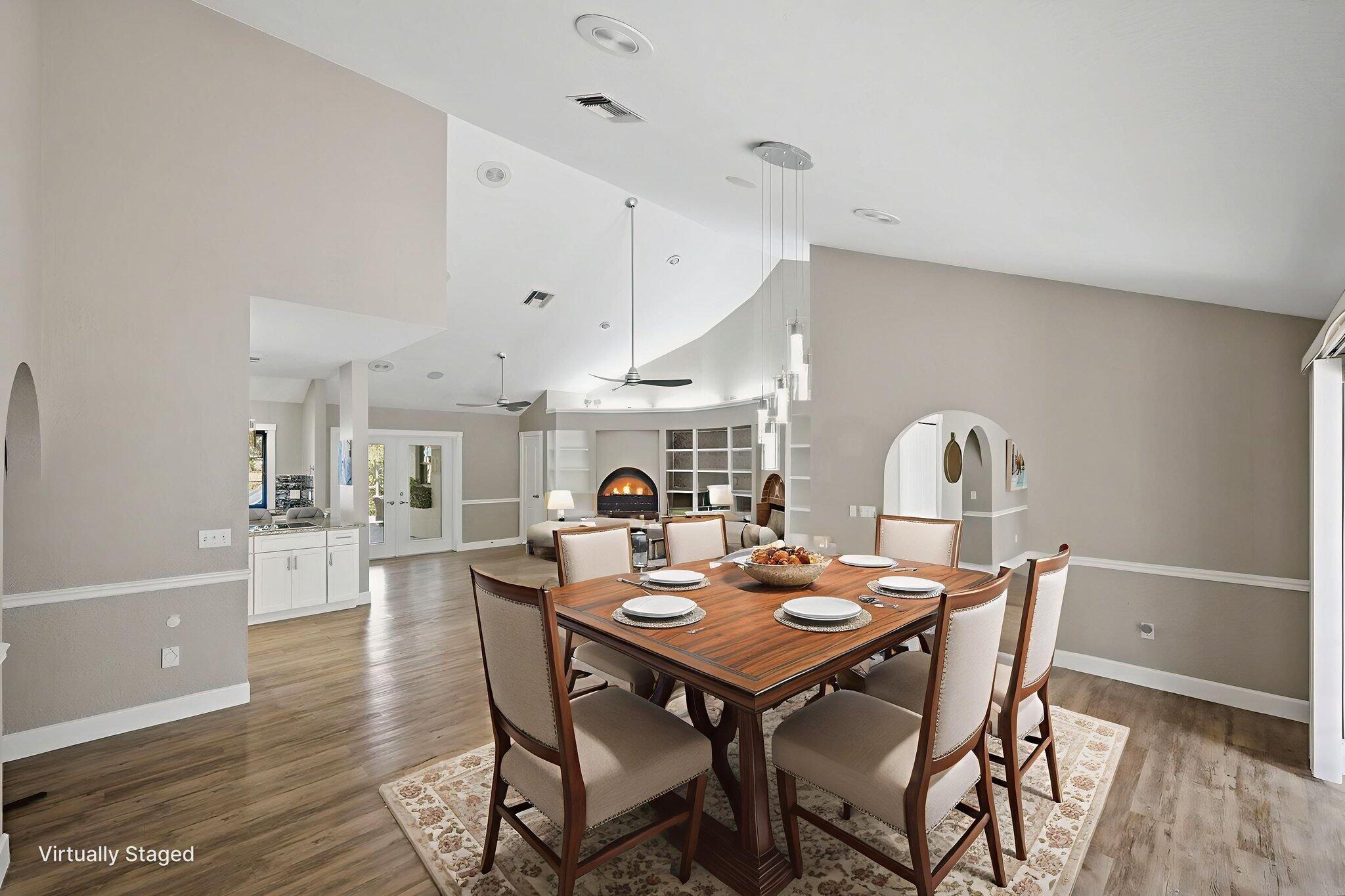 COUNTRY CLUB ESTATES - Residential