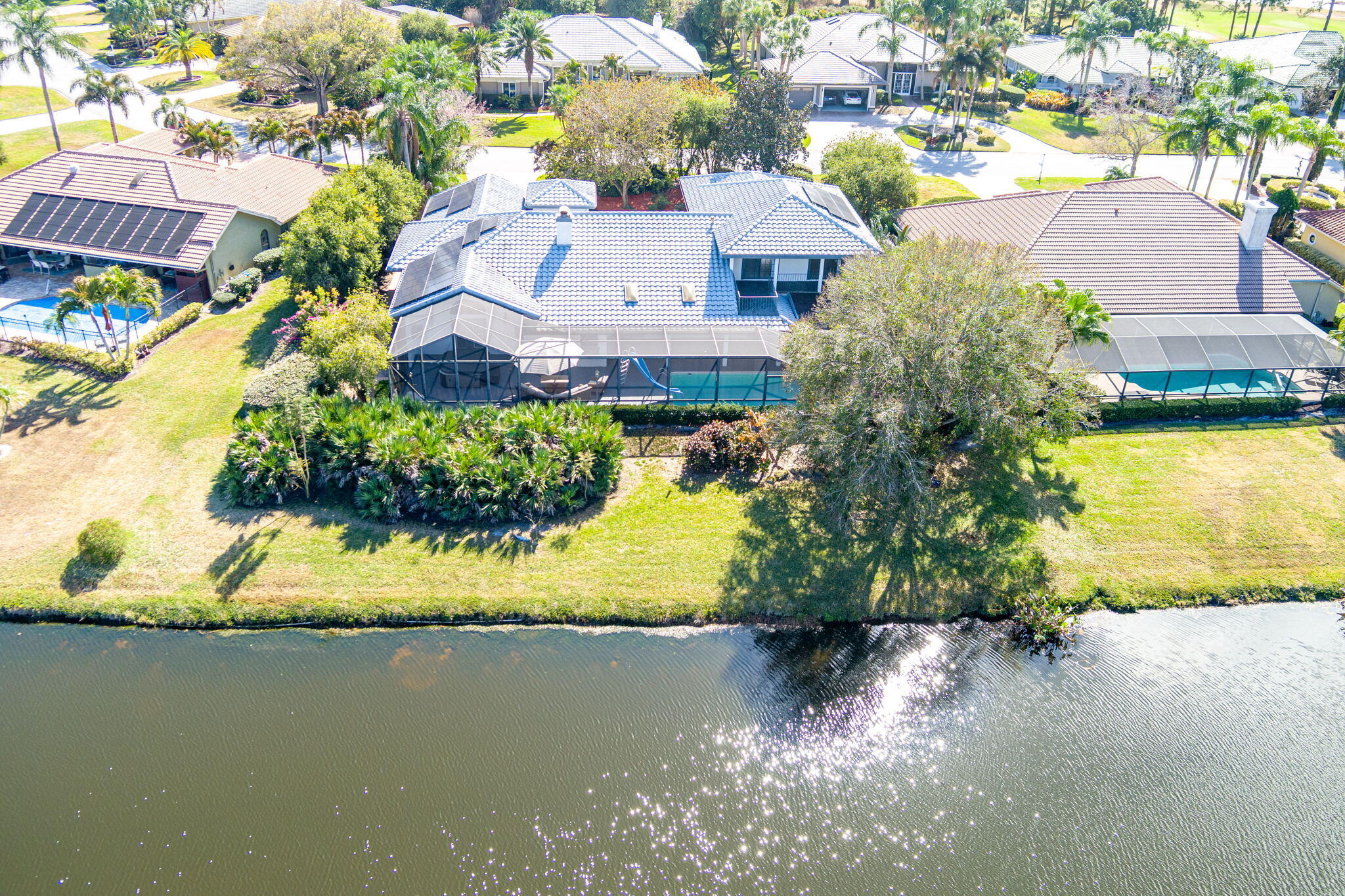 COUNTRY CLUB ESTATES - Residential