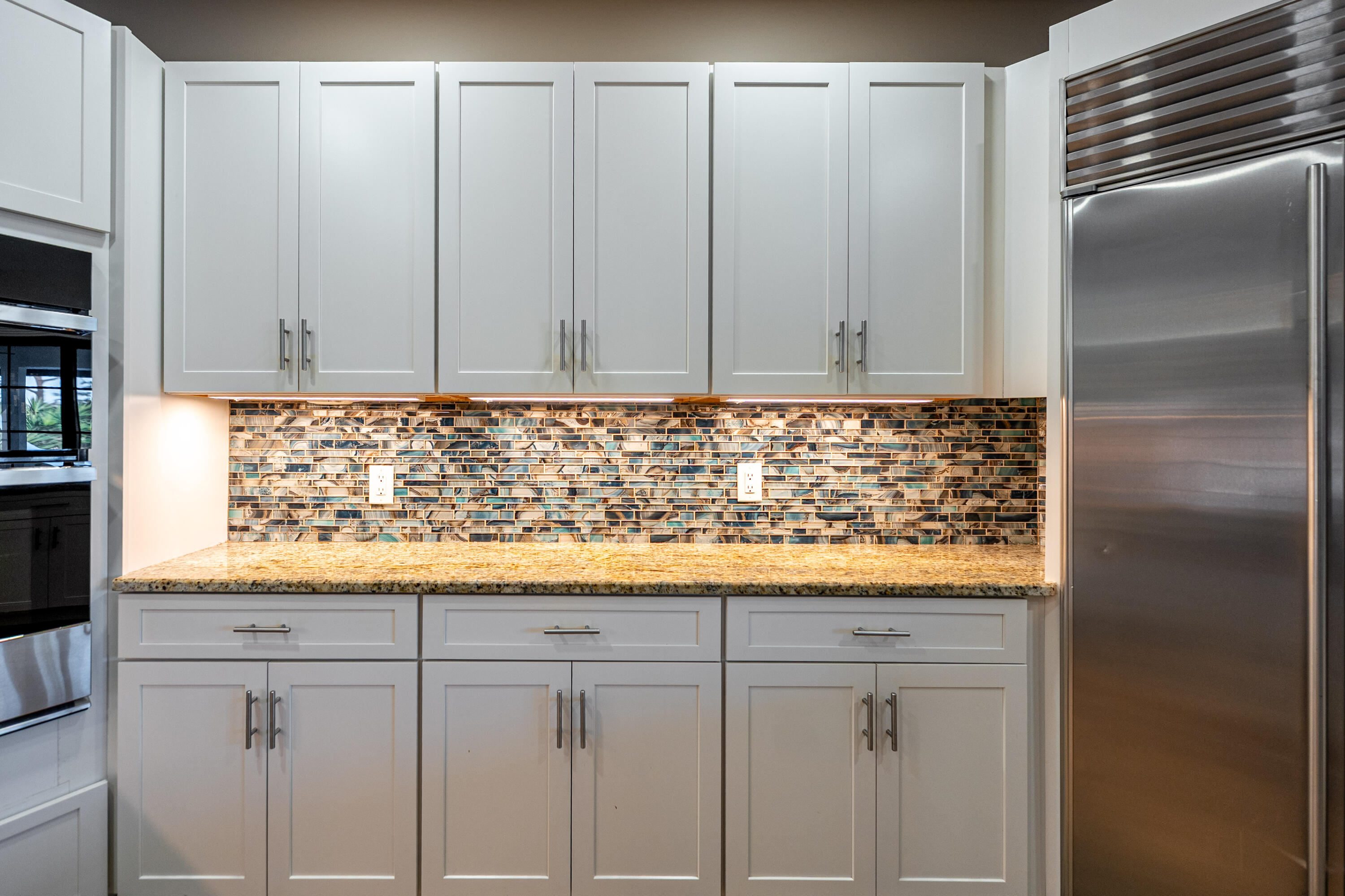 COUNTRY CLUB ESTATES - Residential