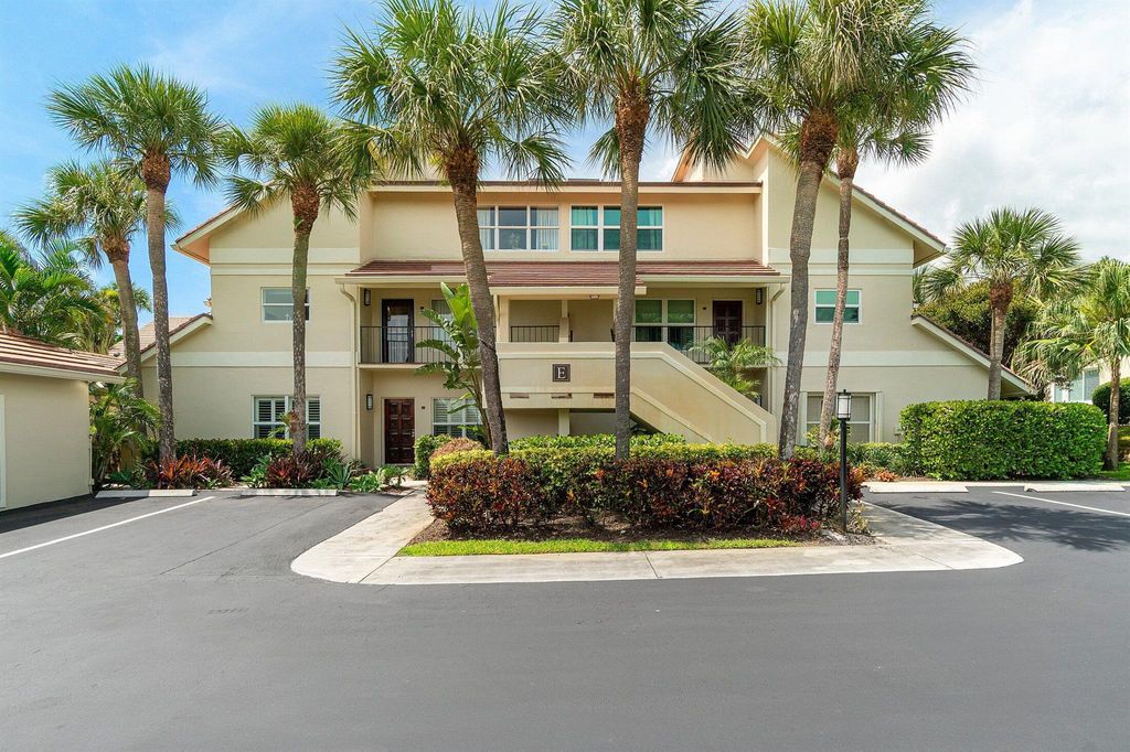 Photo of 4161 S Us Highway 1 #E2, Jupiter, FL 33477 (MLS # R11107174)