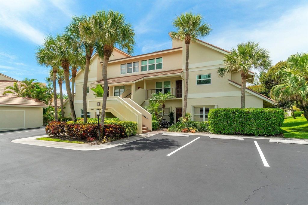 Photo of 4161 S Us Highway 1 #E2, Jupiter, FL 33477 (MLS # R11107174)