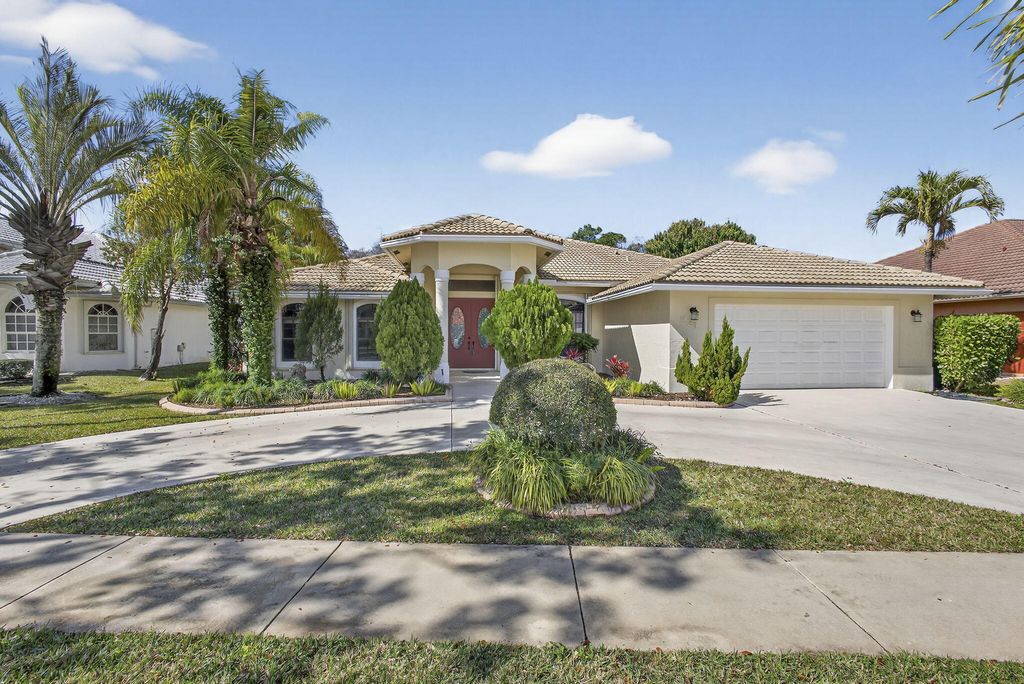 Photo of 221 Cypress Trace, West Palm Beach, FL 33411 (MLS # R11166414)