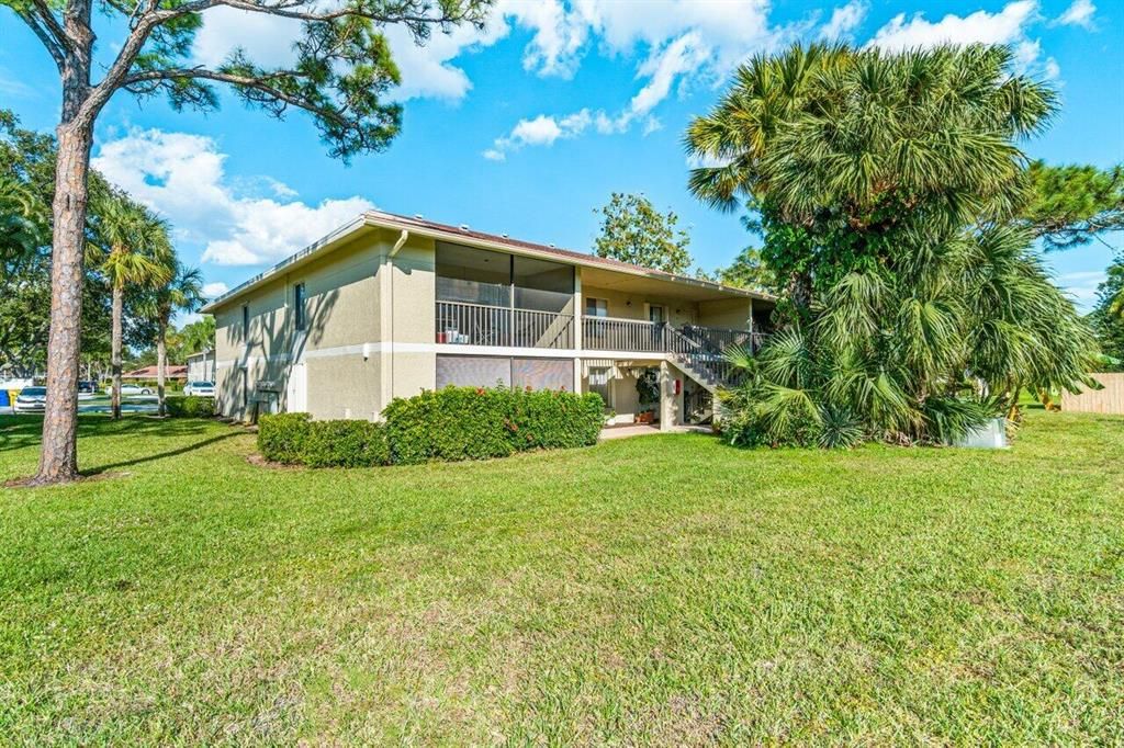 Photo of 6512 Chasewood Drive #H, Jupiter, FL 33458 (MLS # R10857637)