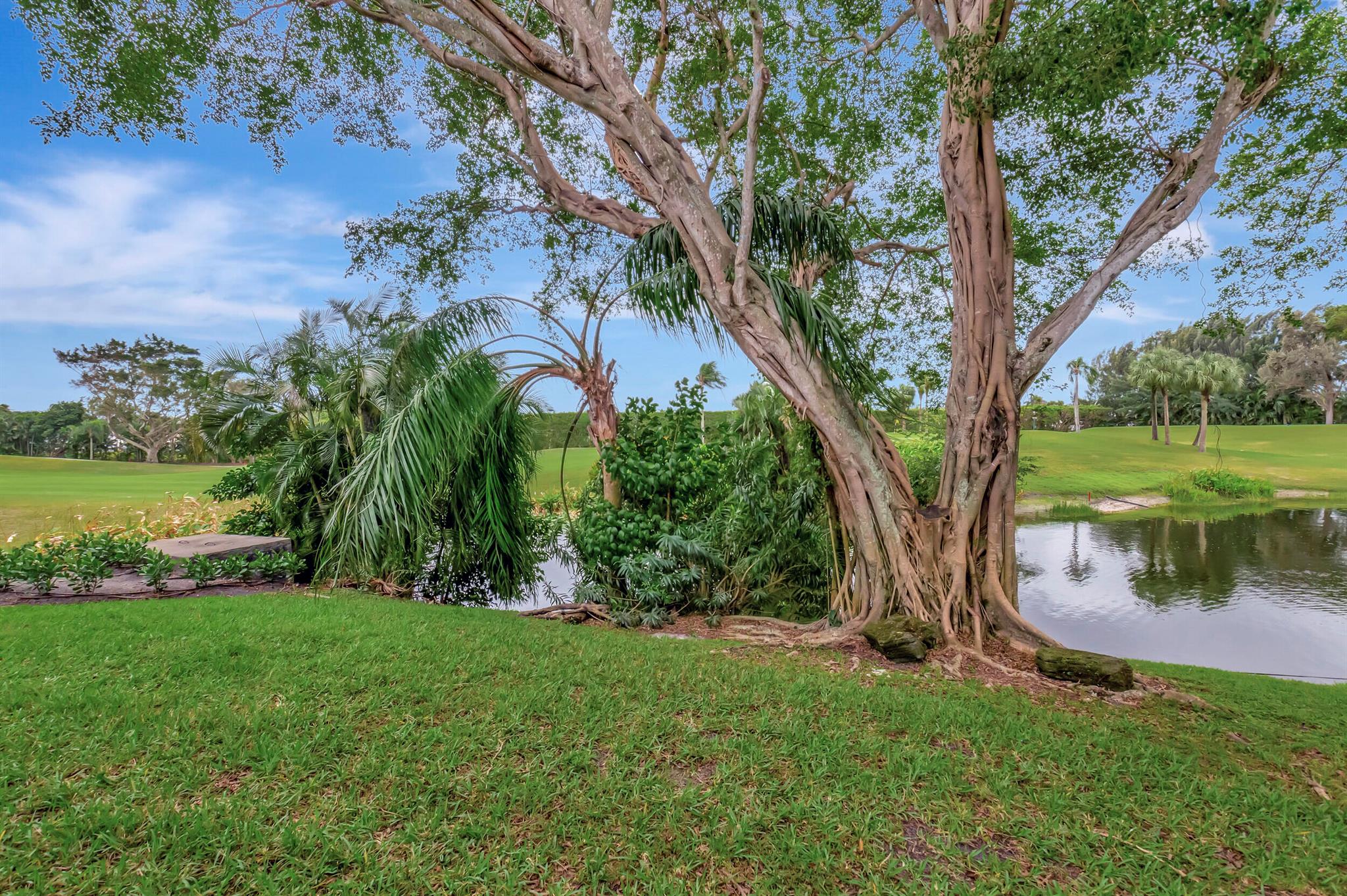 WESTGATE AT HUNTERS RUN CONDO - Residential