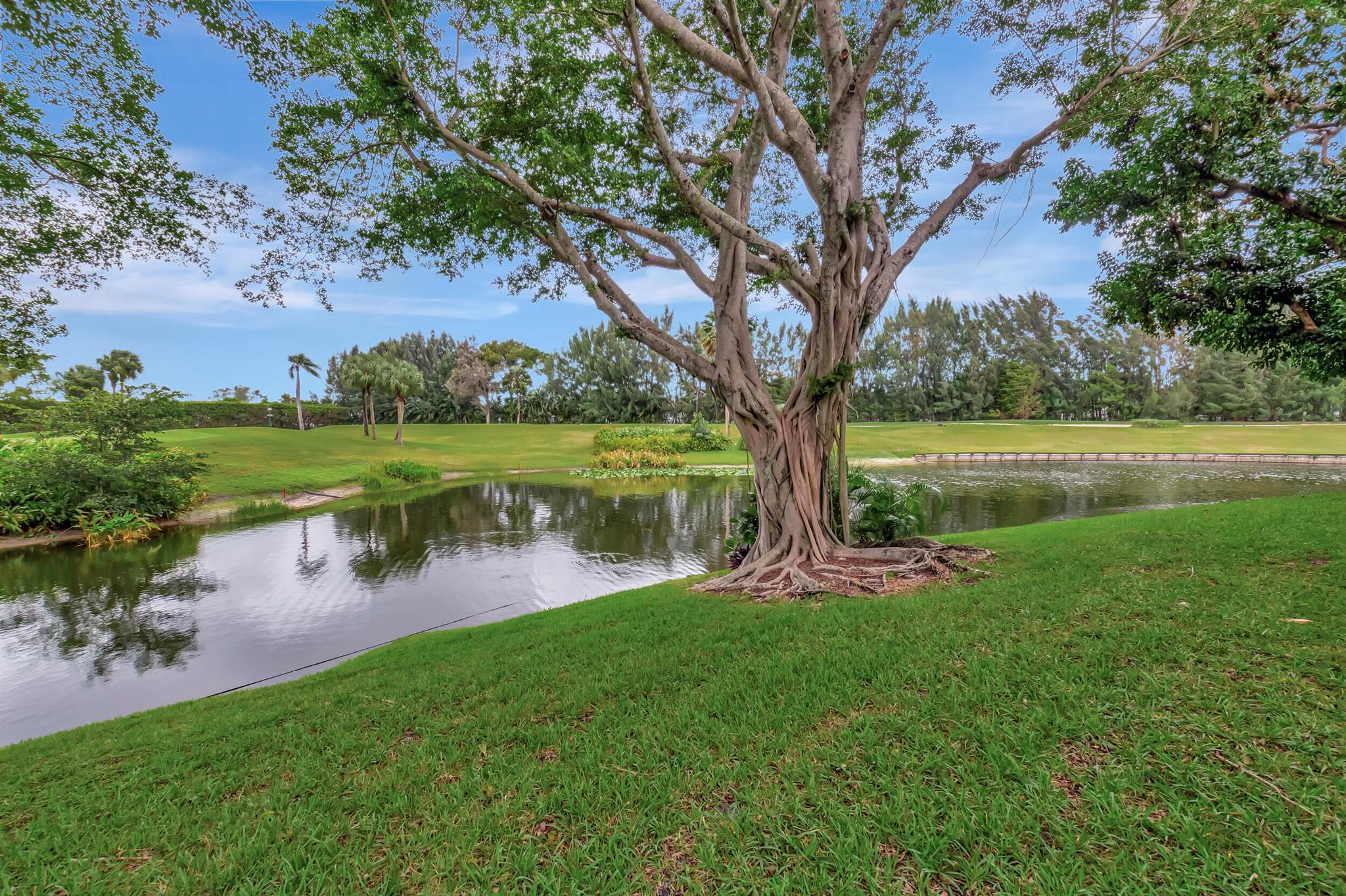 WESTGATE AT HUNTERS RUN CONDO - Residential