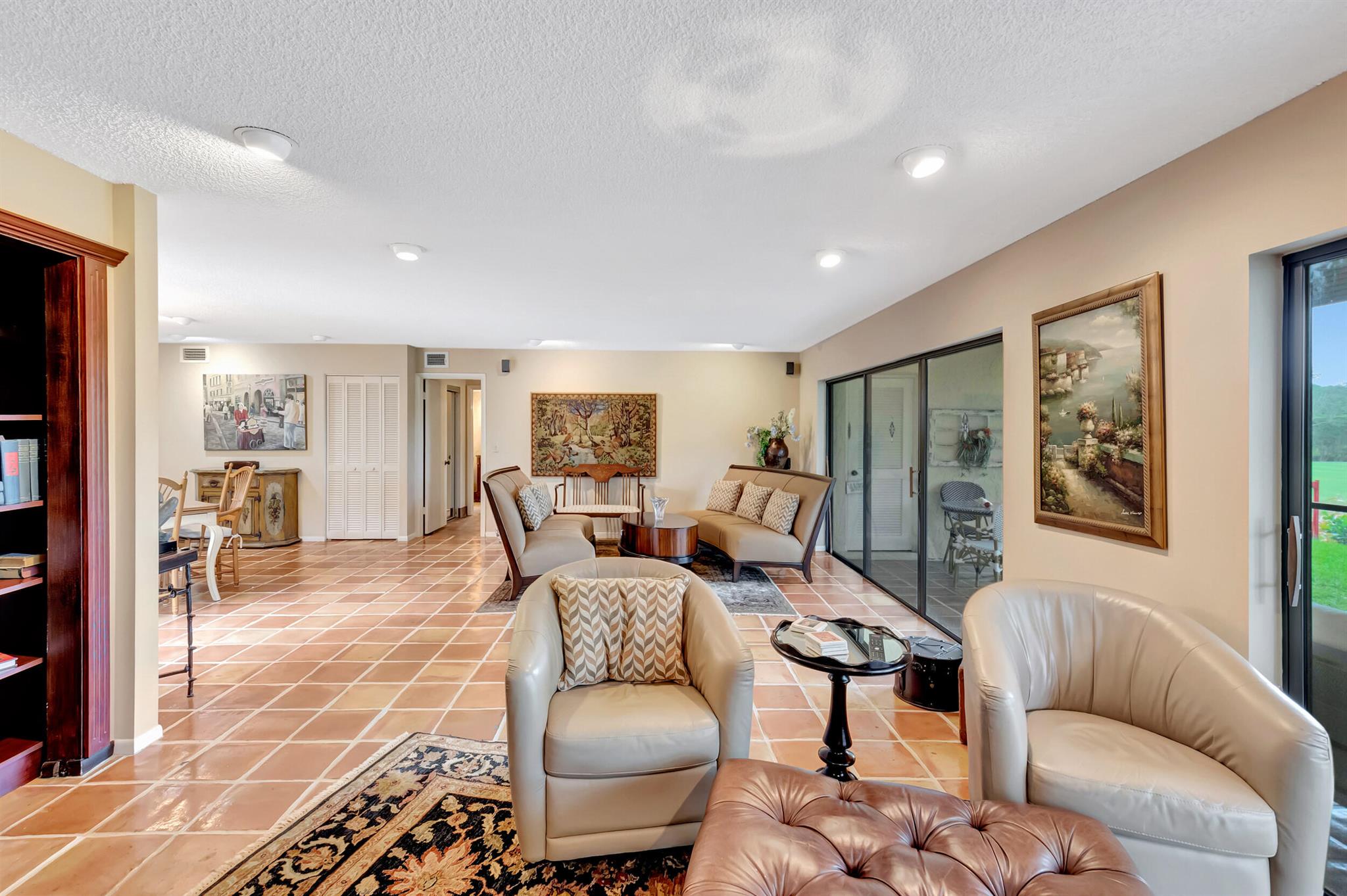 WESTGATE AT HUNTERS RUN CONDO - Residential