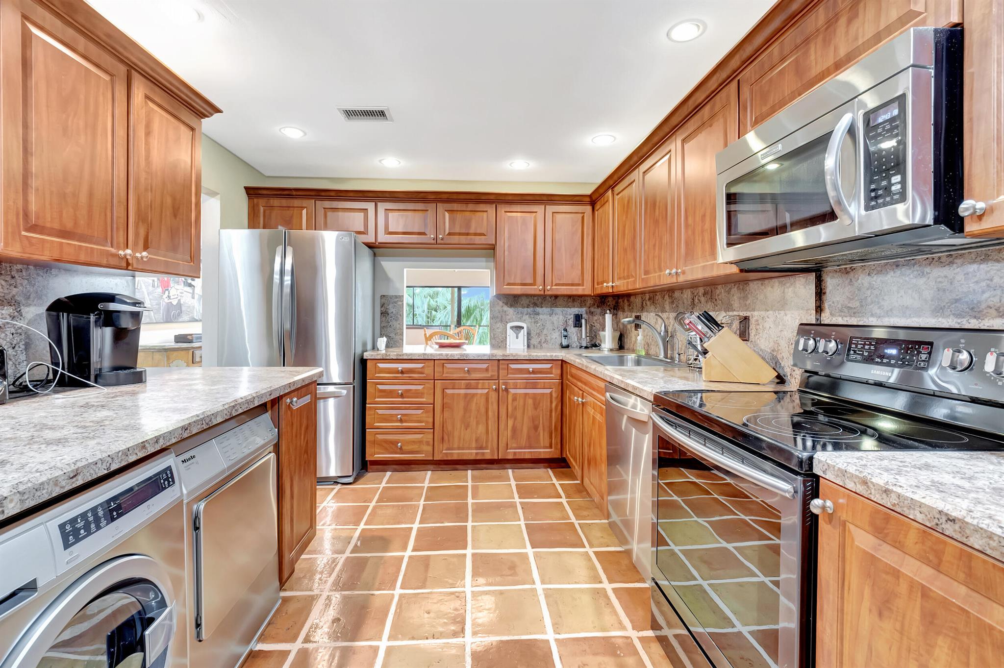 WESTGATE AT HUNTERS RUN CONDO - Residential