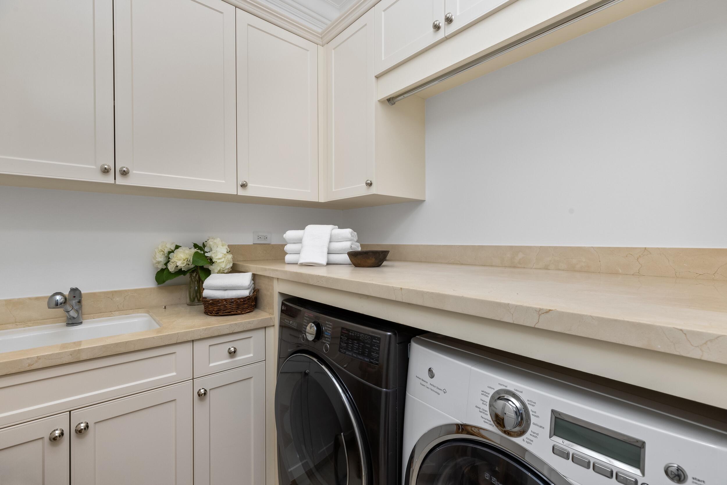 ROYAL PARK - Residential