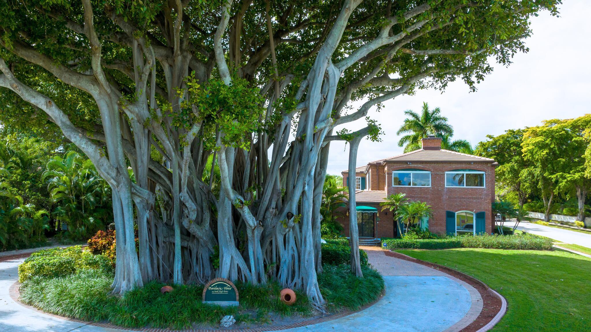 View photos, virtual tours, details... 1125 N Flagler Drive