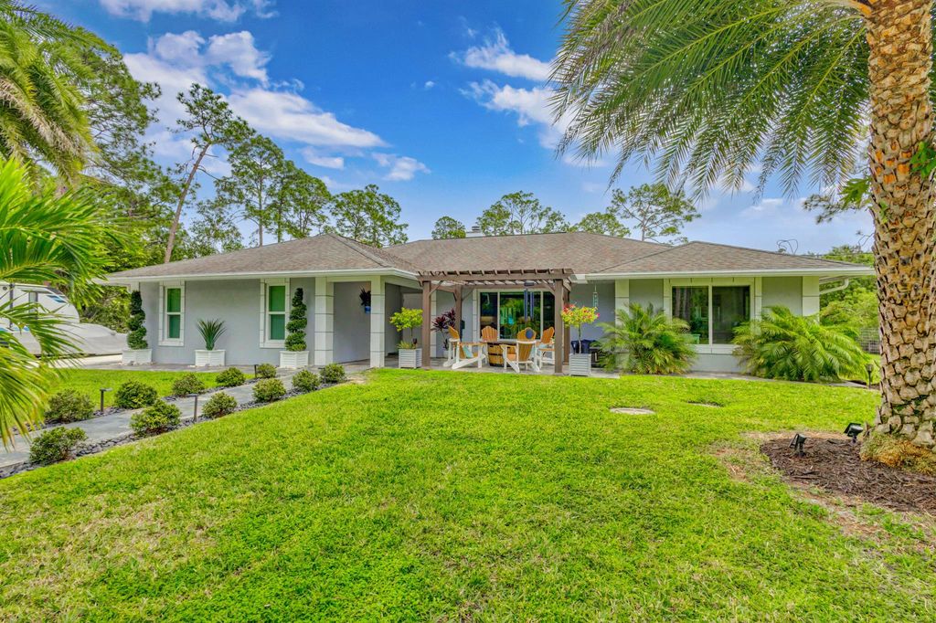 Photo of 17392 122nd Drive N, Jupiter, FL 33478 (MLS # R10948321)