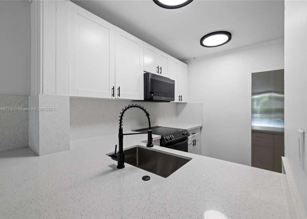 MONTECARLO CONDO - Residential