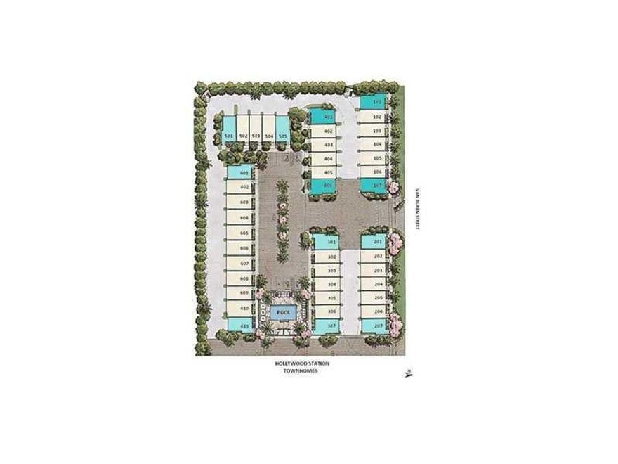 A Beautyful 3 Stories Townhome in Downtown Hollywood,Stainless Steel appliances,Granite counter top,washer n dryer,2 car garage,walking distance to downtown Hollywood,4 minutes to the beach,close to restaurants,clubs,sports bars,clothing stores,aventura mall,parks,5 minutes to ft.lauderdale airport plus,plus...