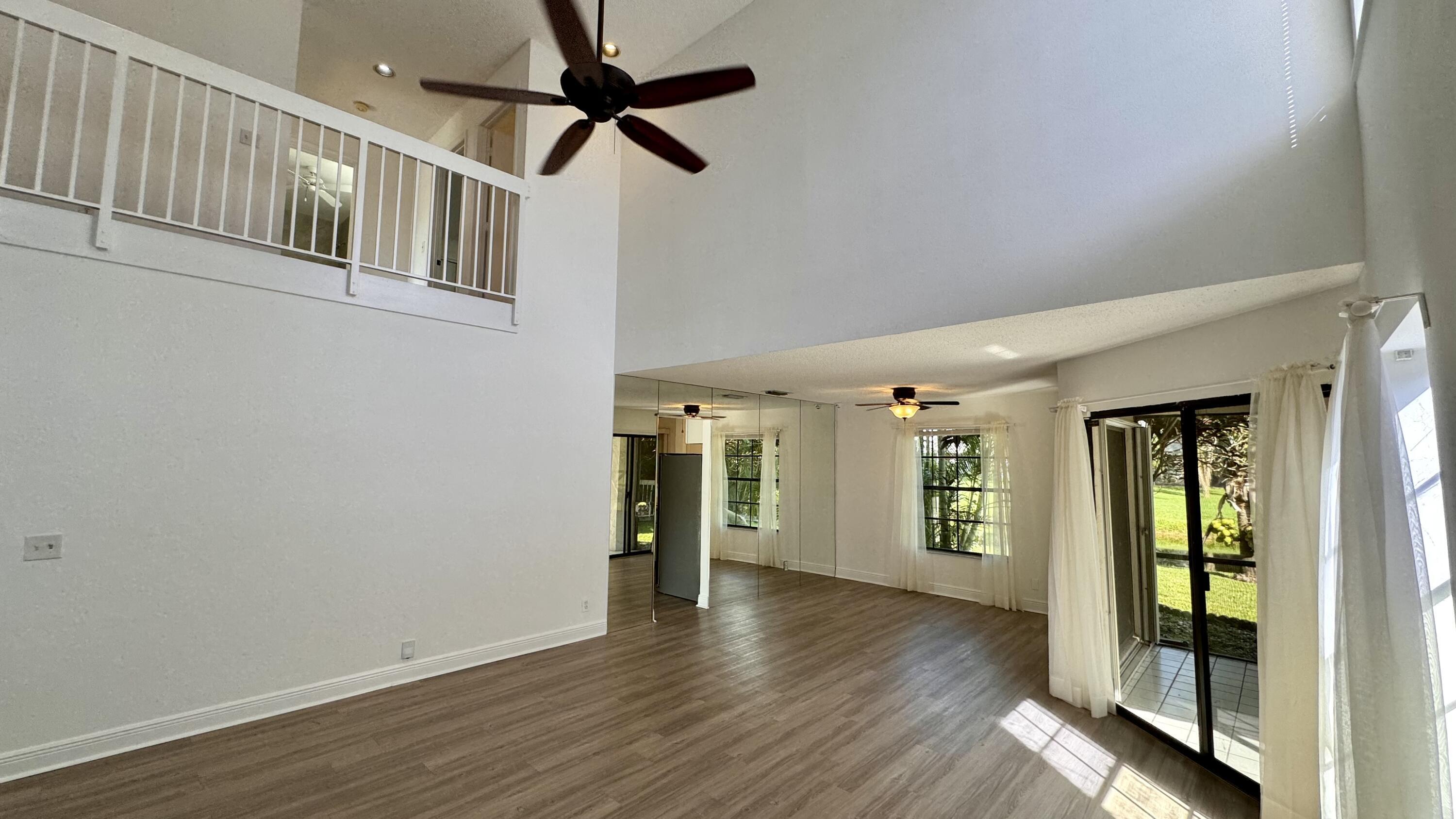 WELLINGTON TR 42B - Residential